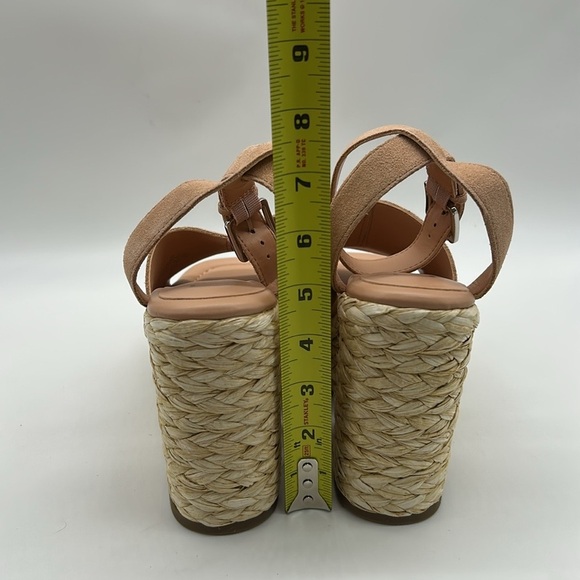 Marc Fisher LTD Nelly Wedge Sandals Light Natural Suede Size 8.5M NWT - Picture 7 of 9